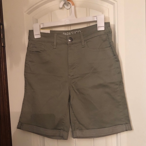 Parasuco Pants - Parasuco Women's Khaki Shorts size 6